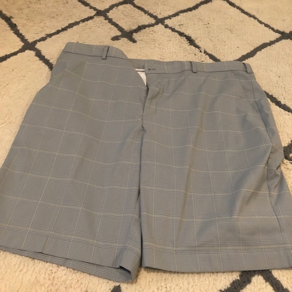Greg Norman Collection Other - Greg Norman shorts size 42